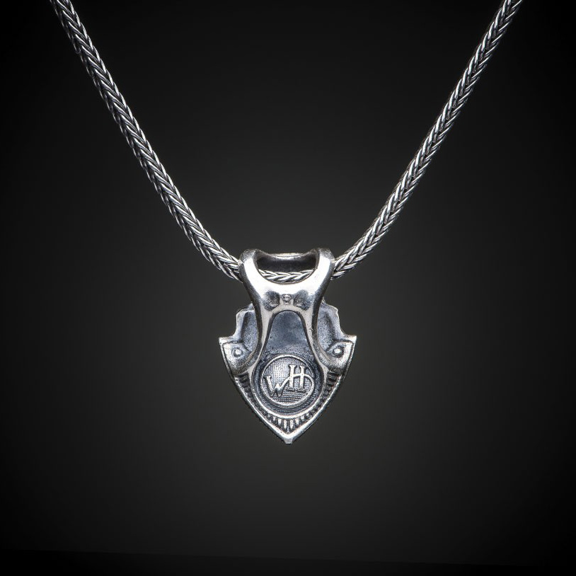 Stingray pendant from William Henry