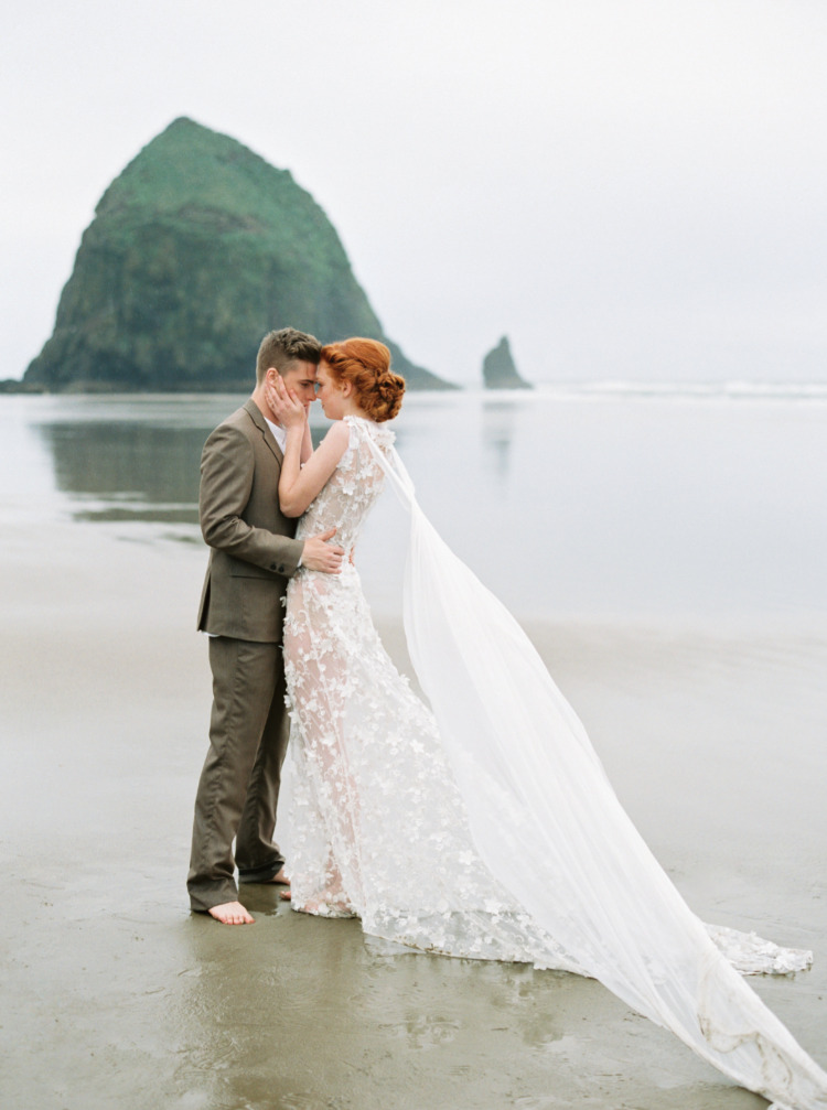 Couple Portrait Ideas At The Beach By Betsy Blue photography