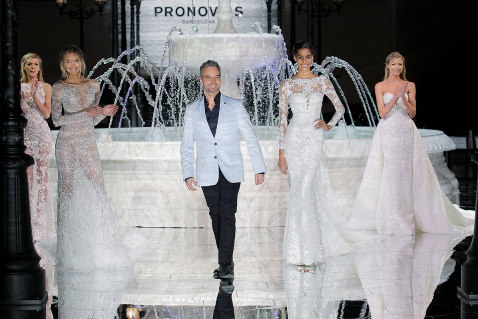 Atelier Pronovias 2018 Collection Romee Strijd and Herve Moreau