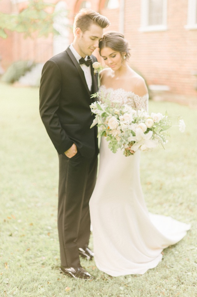 Dreamy couple at this elegant vintage shoot