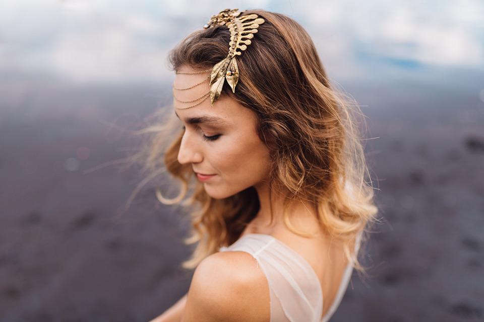 gold nature inspired wedding hairpiece