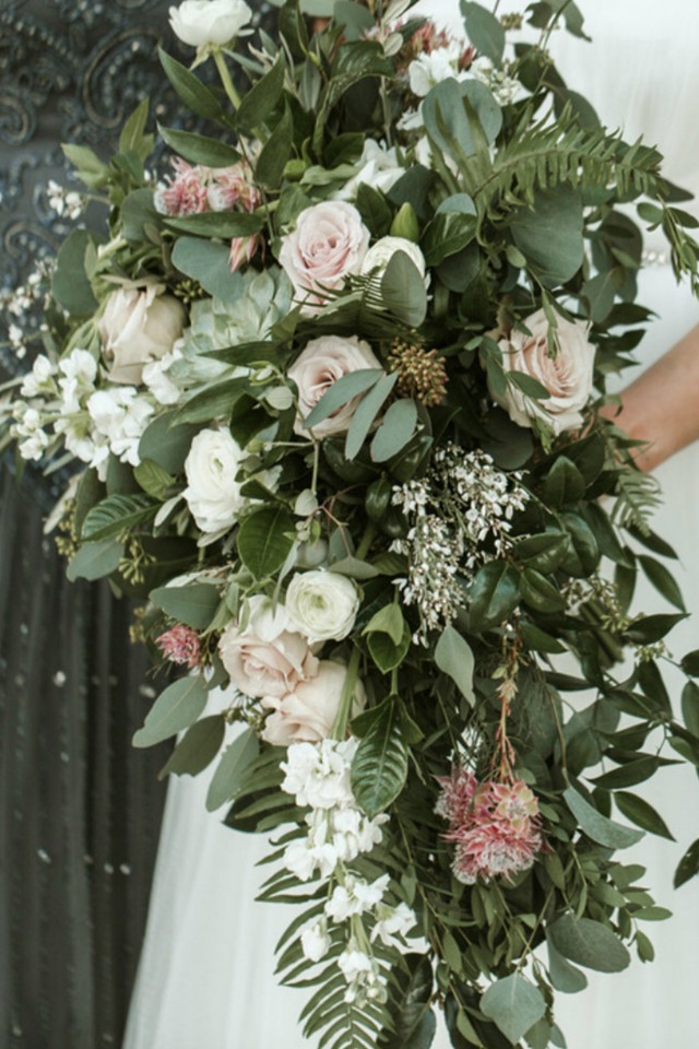 elegant pink and white bouquet