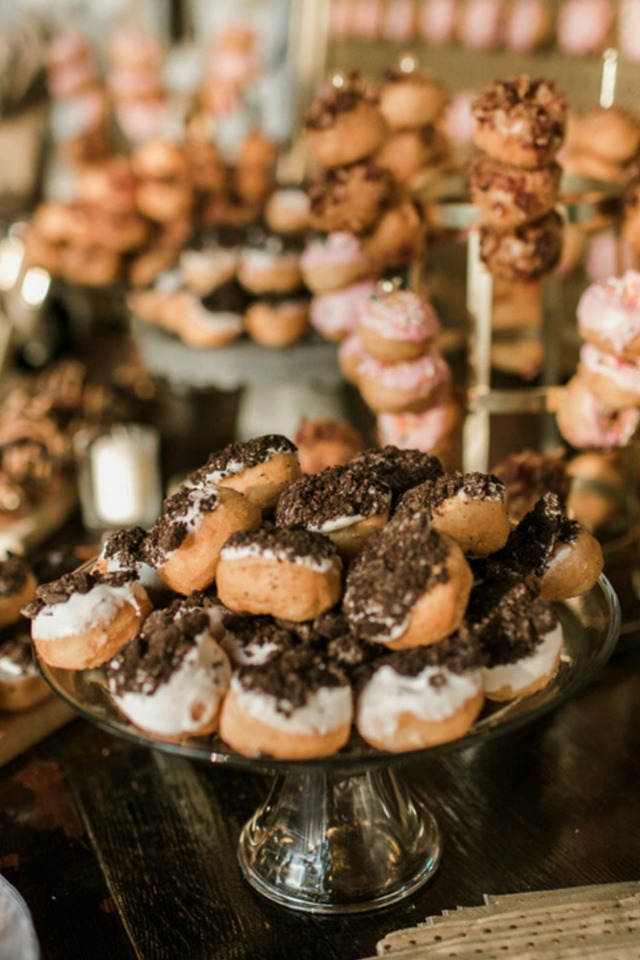 so many donuts