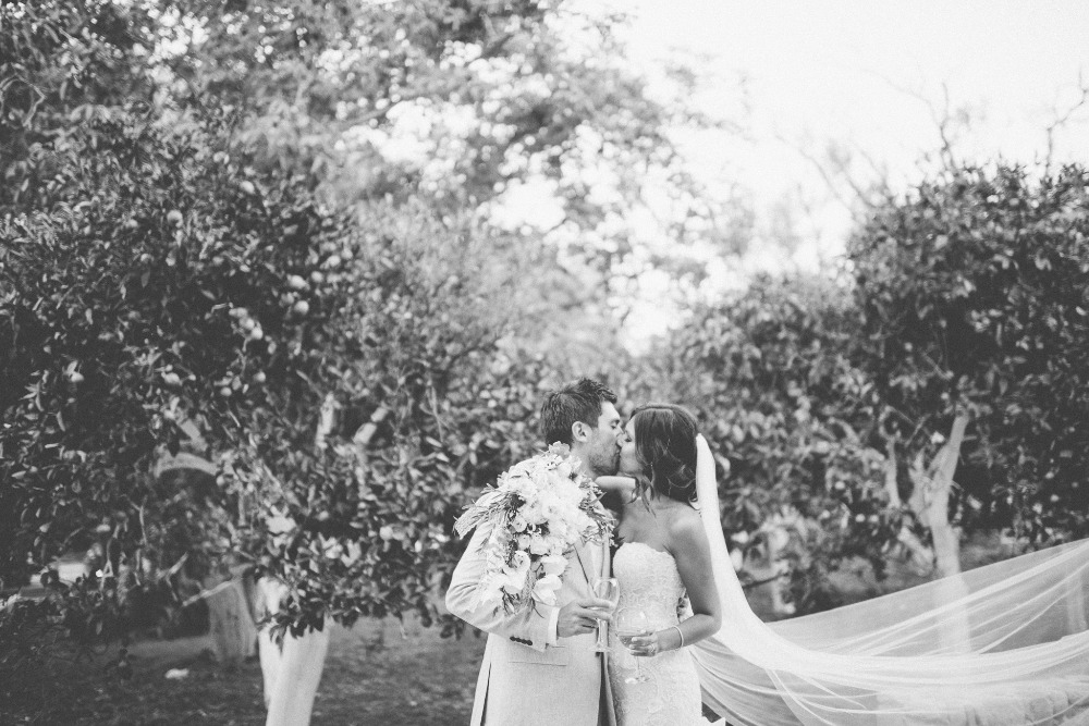 quiet-little-winery-wedding-on-the