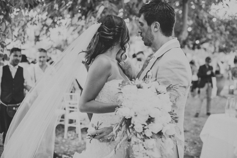 quiet-little-winery-wedding-on-the
