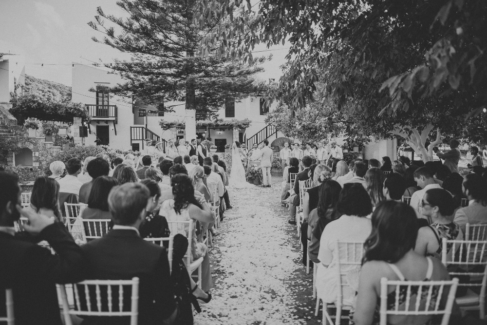 quiet-little-winery-wedding-on-the