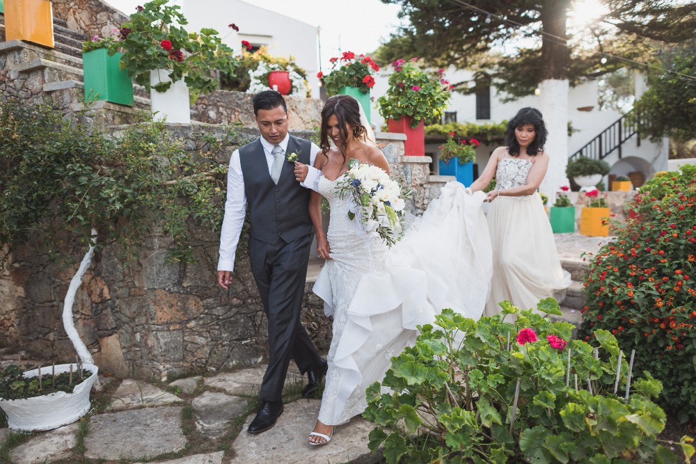 quiet-little-winery-wedding-on-the