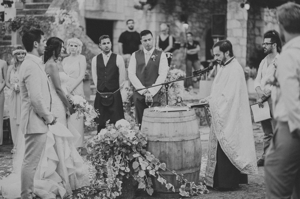 quiet-little-winery-wedding-on-the