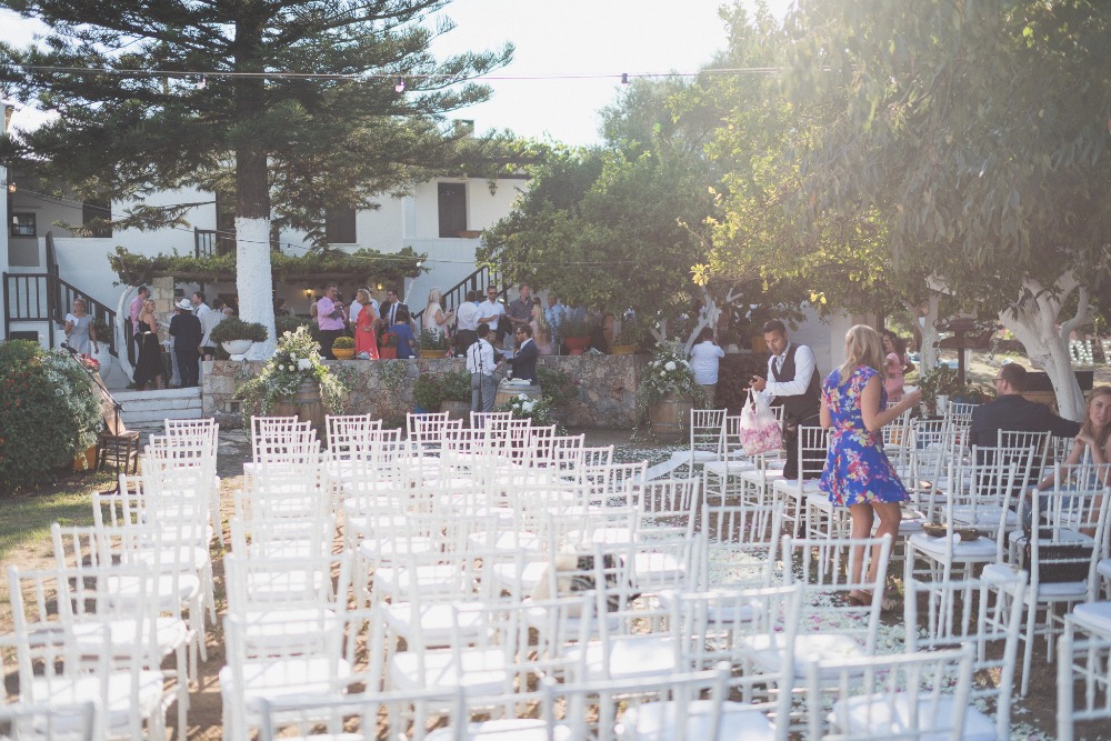 quiet-little-winery-wedding-on-the