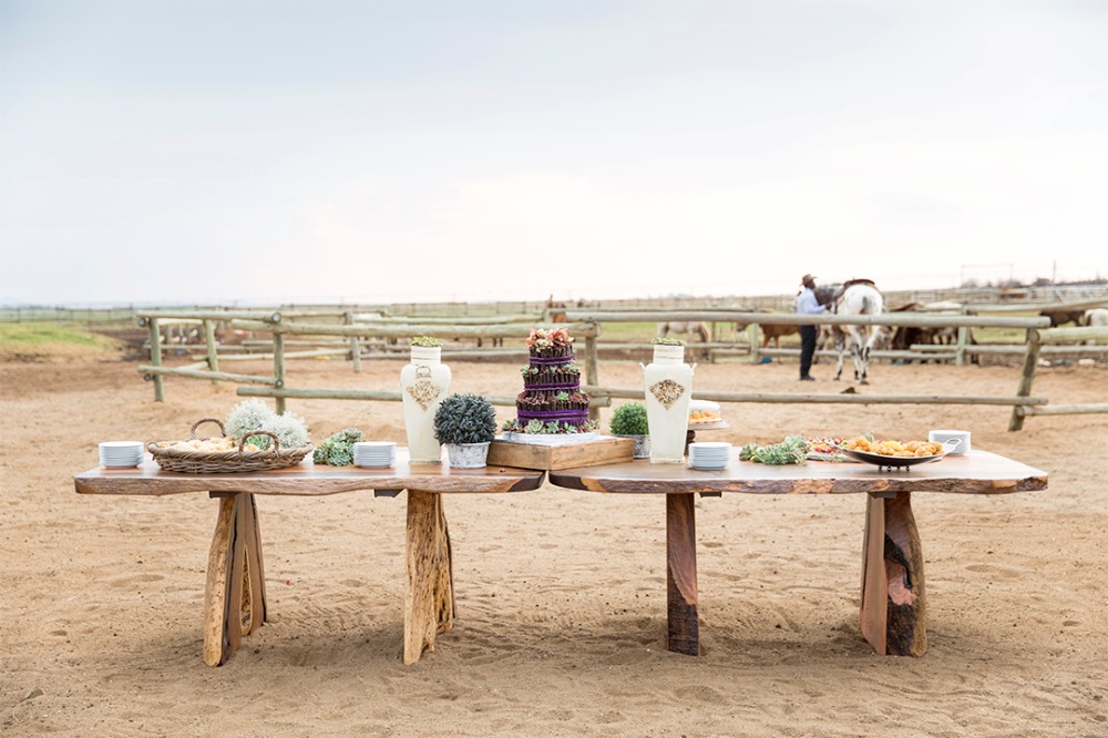 rustic-family-built-ranch-wedding-day