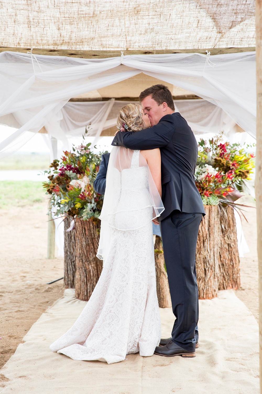 rustic-family-built-ranch-wedding-day