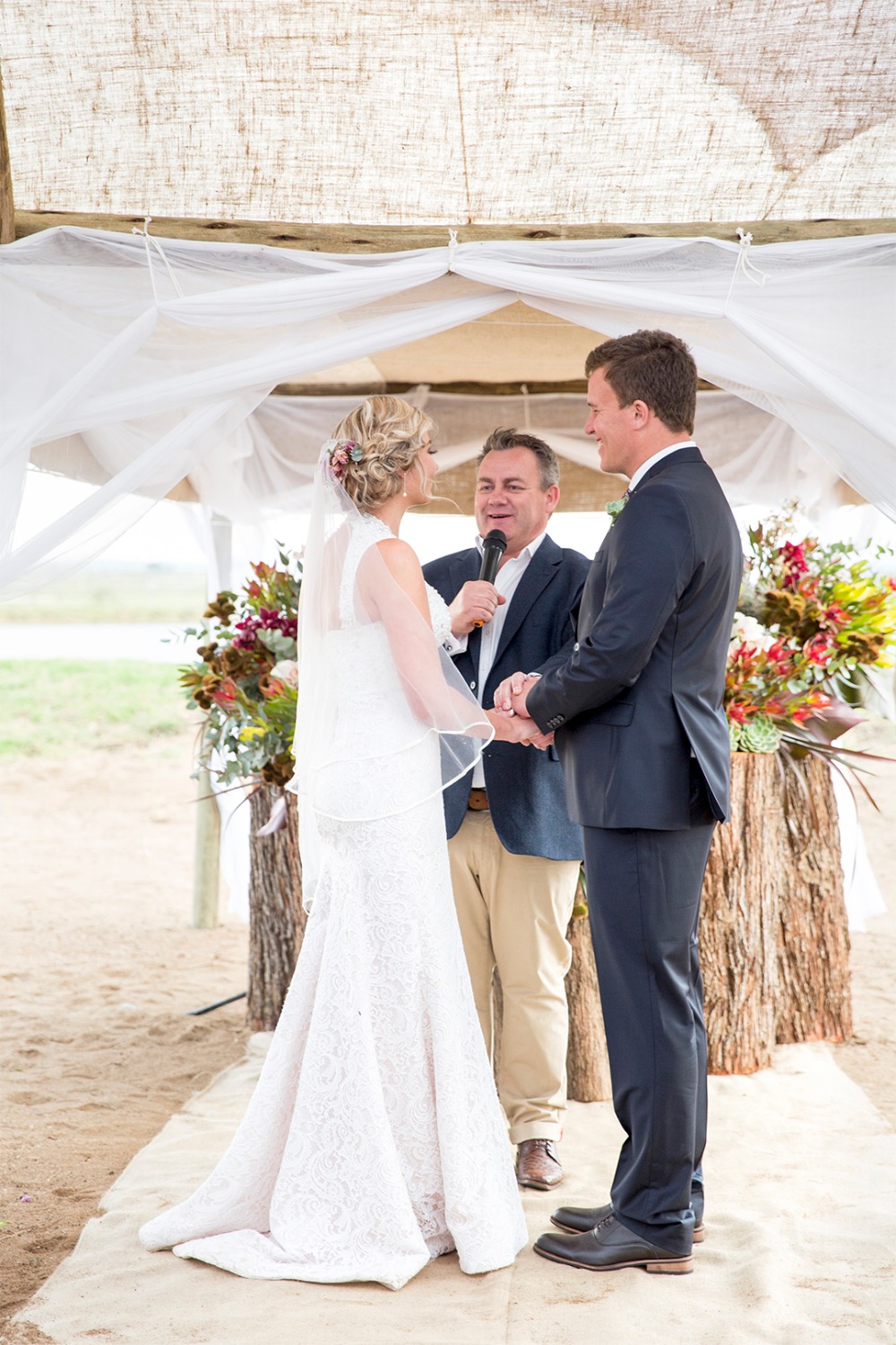 rustic-family-built-ranch-wedding-day
