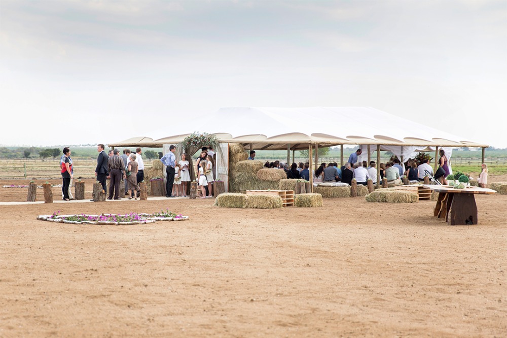 rustic-family-built-ranch-wedding-day