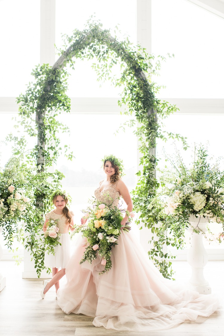 We've Been Midsummer Night Dreaming of Blush & White Wedding Ideas