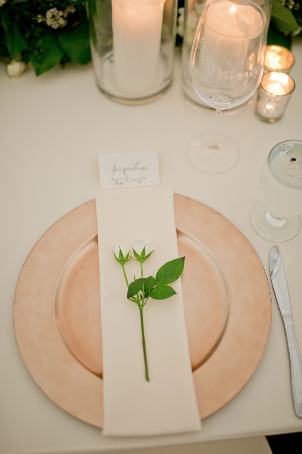 chic simple place setting