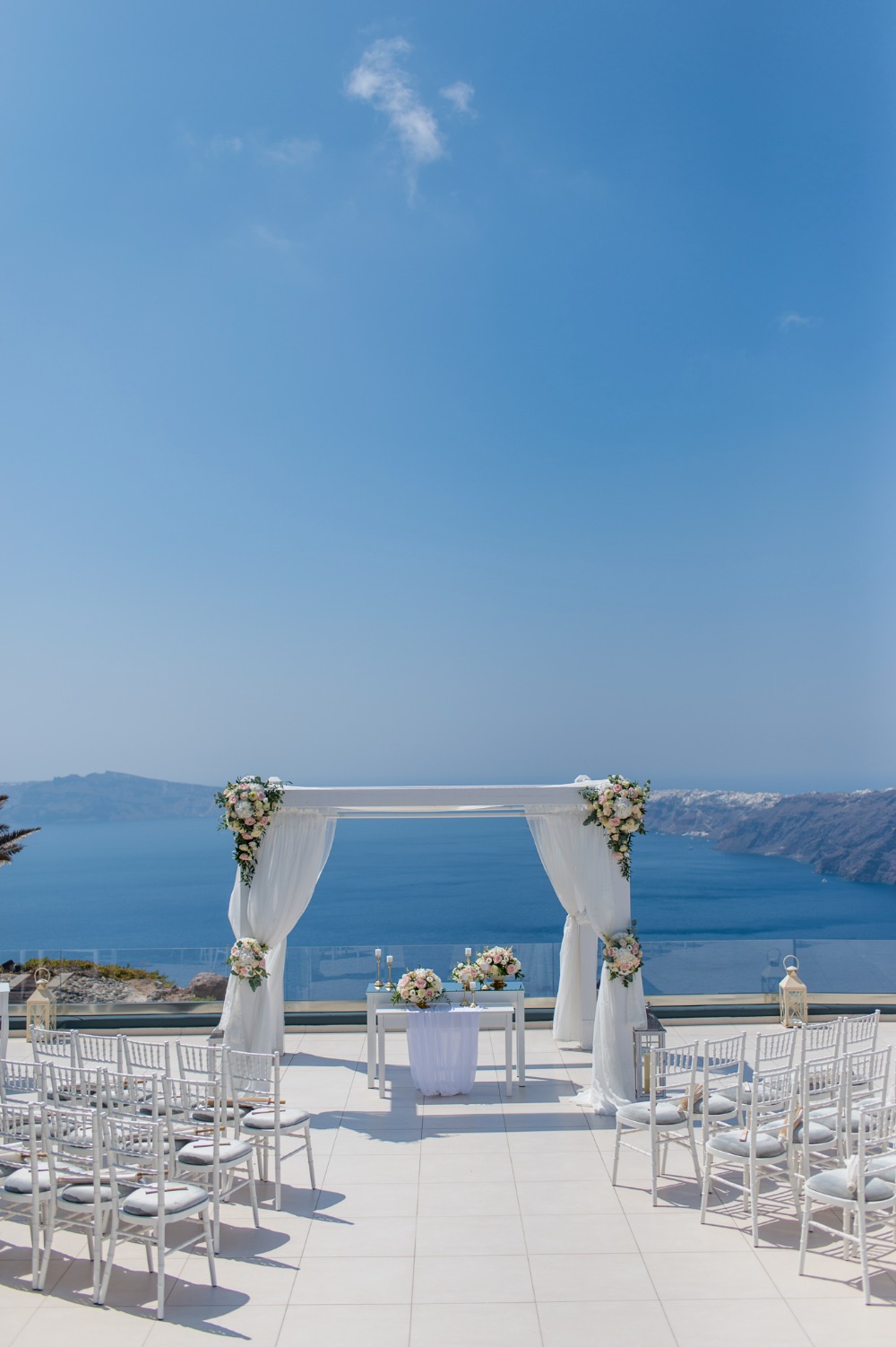 when-romance-happens-in-greece-it