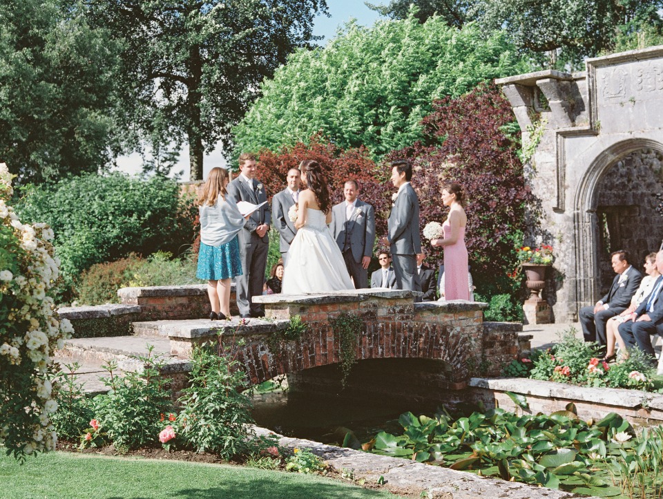 Get married on a stone bridge in Ireland