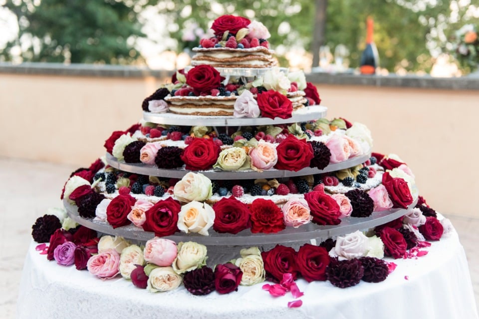 Beautiful Italian wedding cake