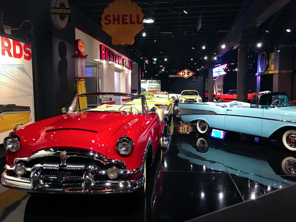 Vintage cars at the Gateway Auto Museum in Colorado