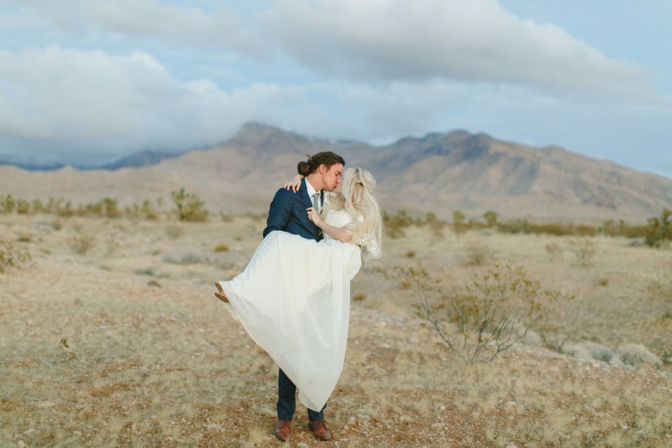 Desert boho romance wedding ideas