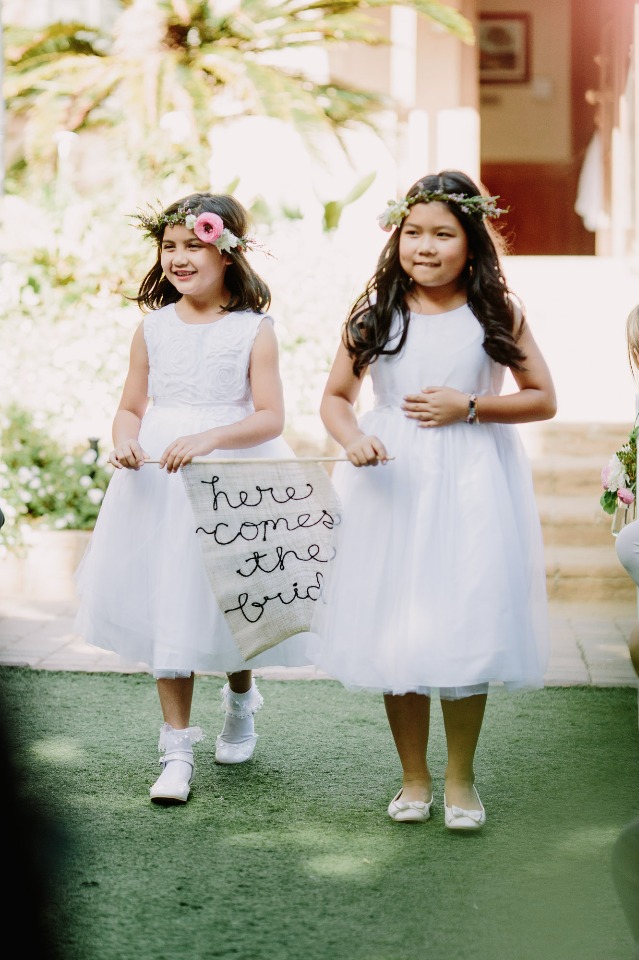 Cute banner for your flower girls