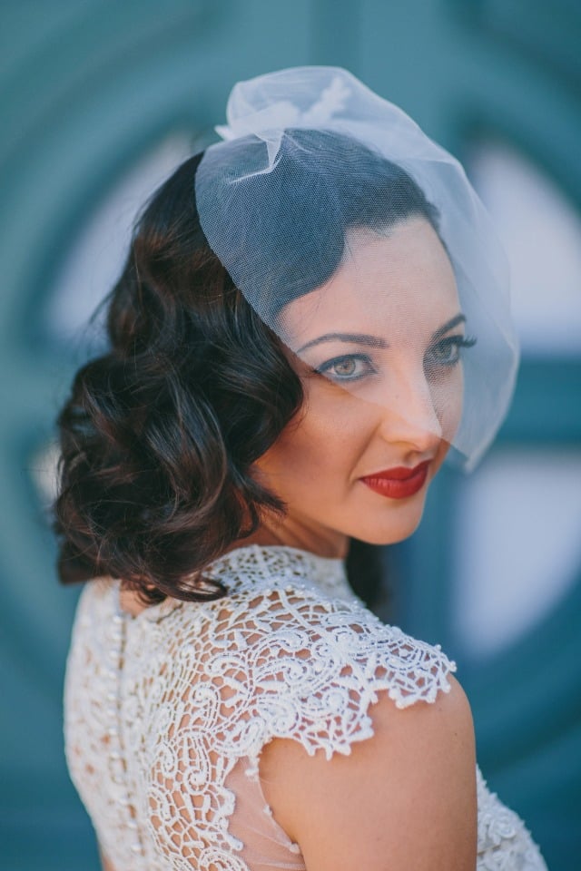 Bird cage veil and soft curls