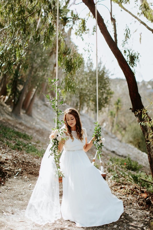 wedding swing photo idea