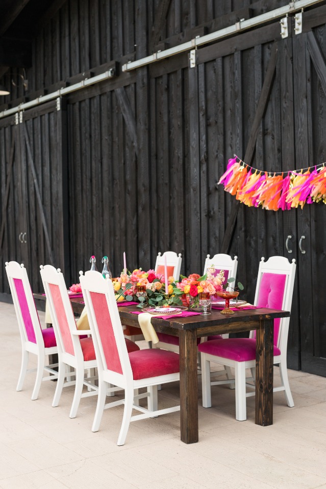 Love these pink velvet chairs!