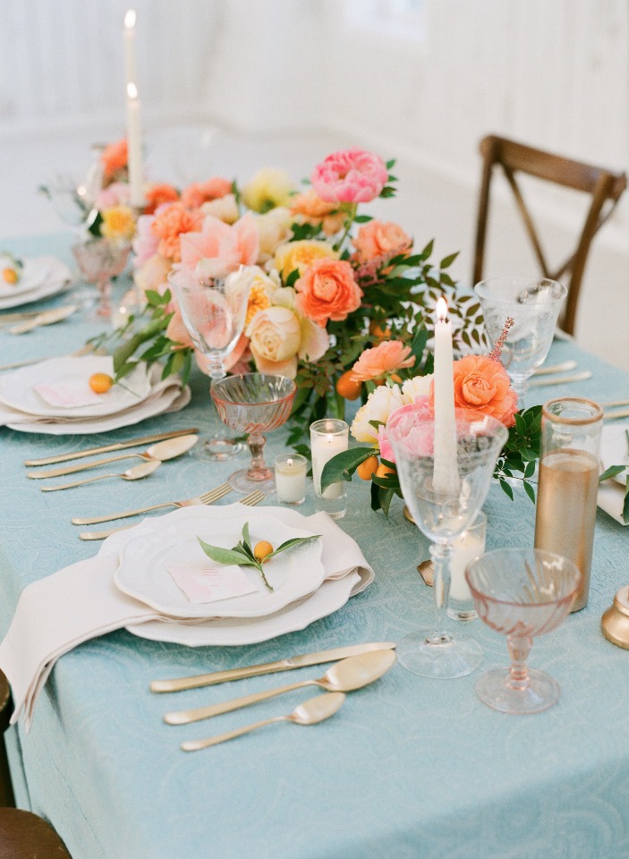 gold and blue spring time wedding table