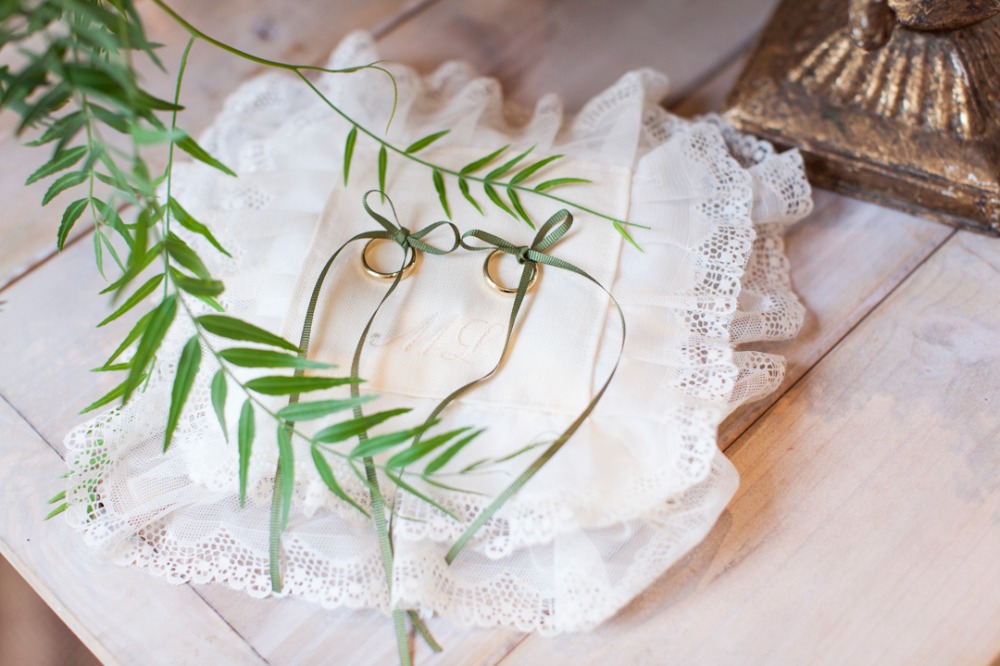 wild-bohemian-indoor-garden-wedding-in