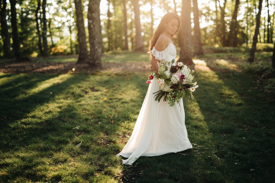 wedding photo ideas for your woods wedding