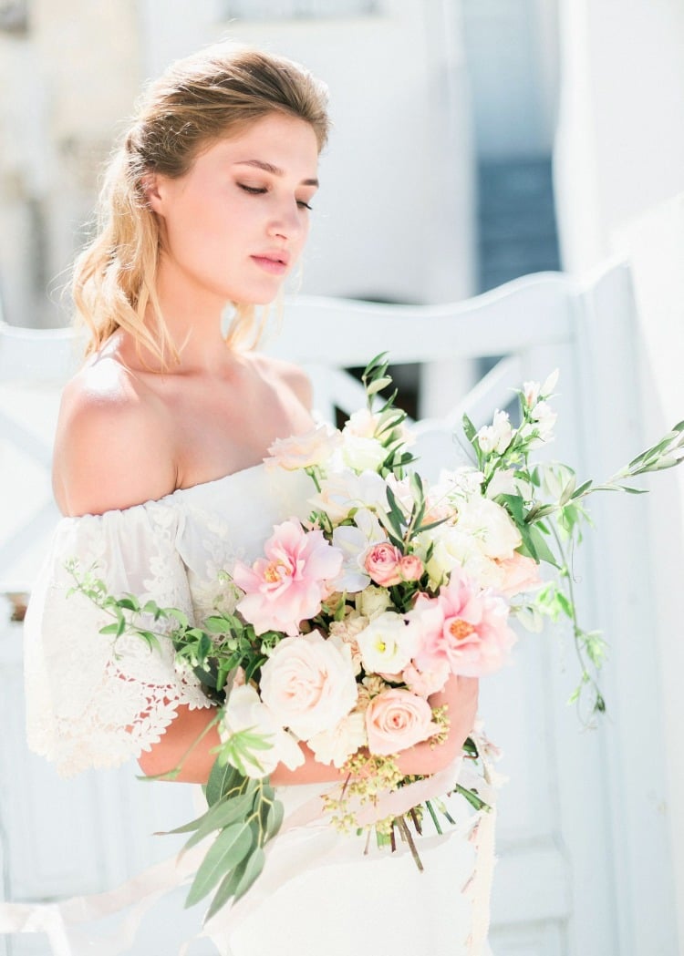 A White Washed Wedding In Greece For The Minimalist At Heart!