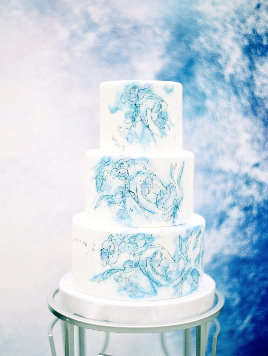 Blue and white watercolor cake