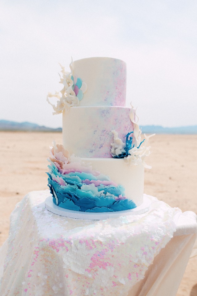 wedding cake with an ocean theme