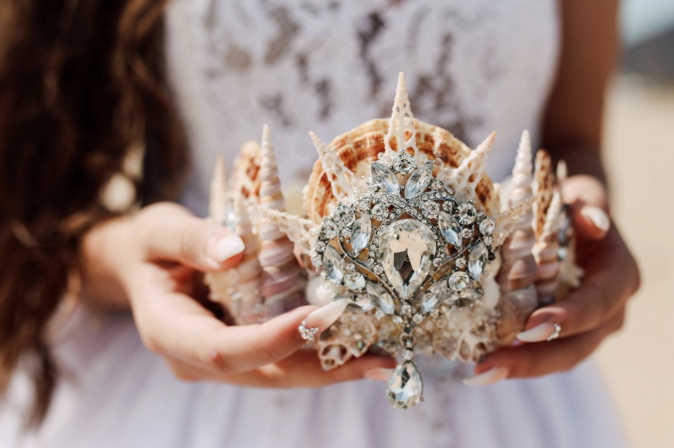 beach themed wedding tiara