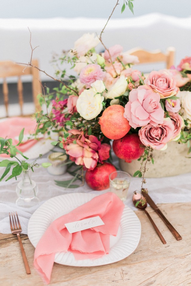 simple and beautiful table decor in copper and rose