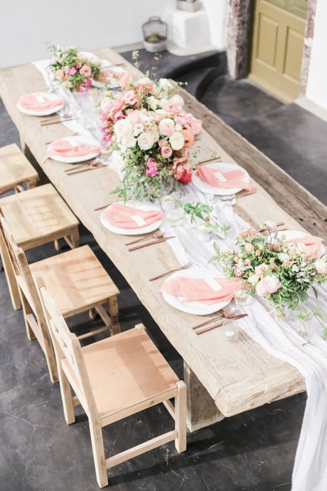 rustic simplistic chic wedding table