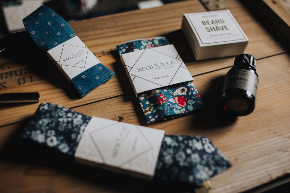 floral ties for groom and groomsmen