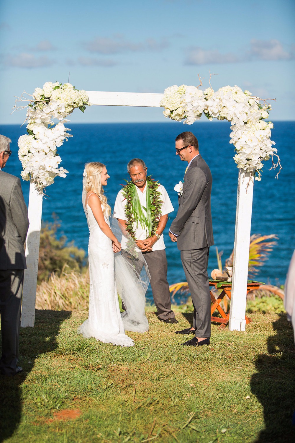 glam-private-estate-wedding-in-kauai