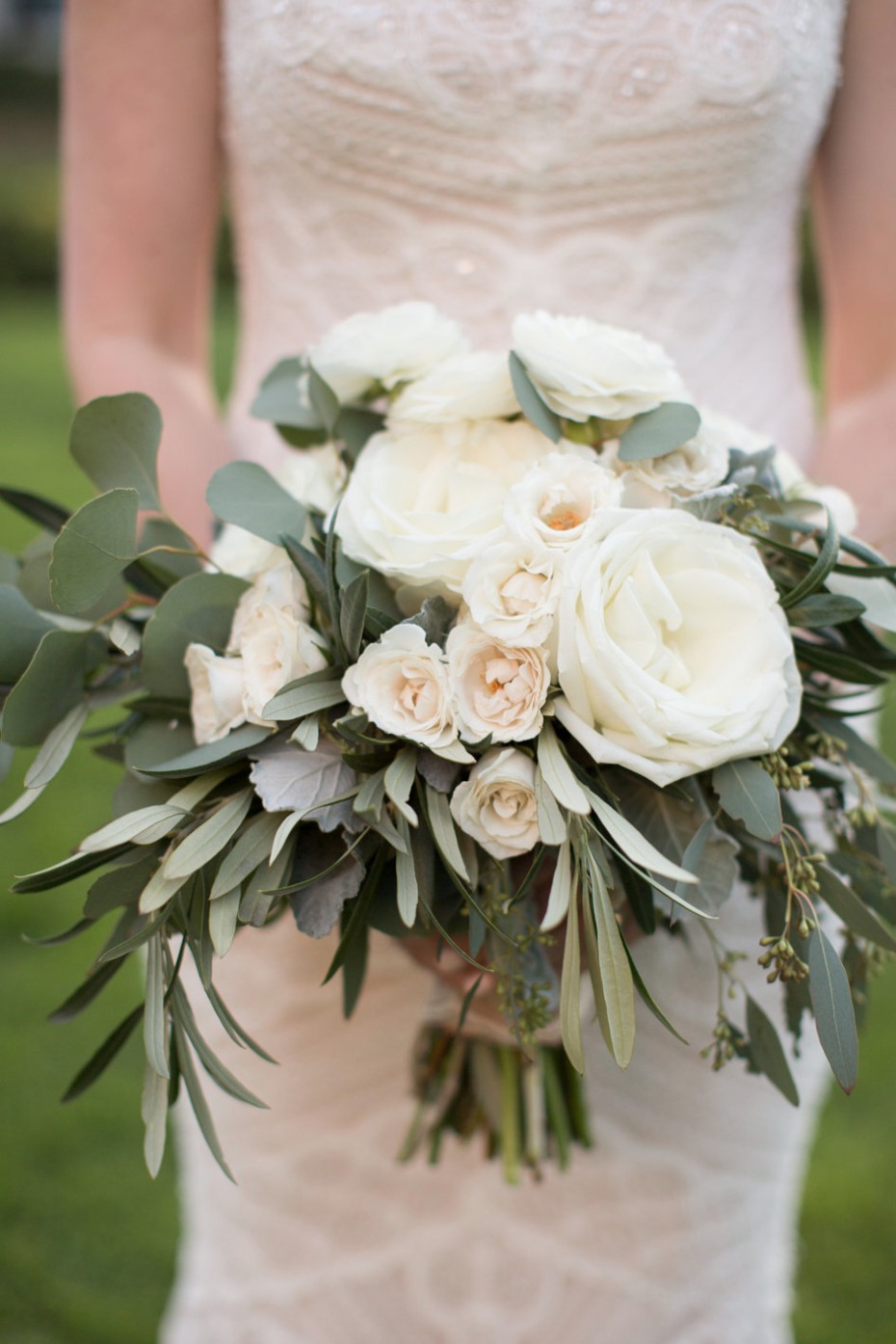 Elegant white and green bouquet