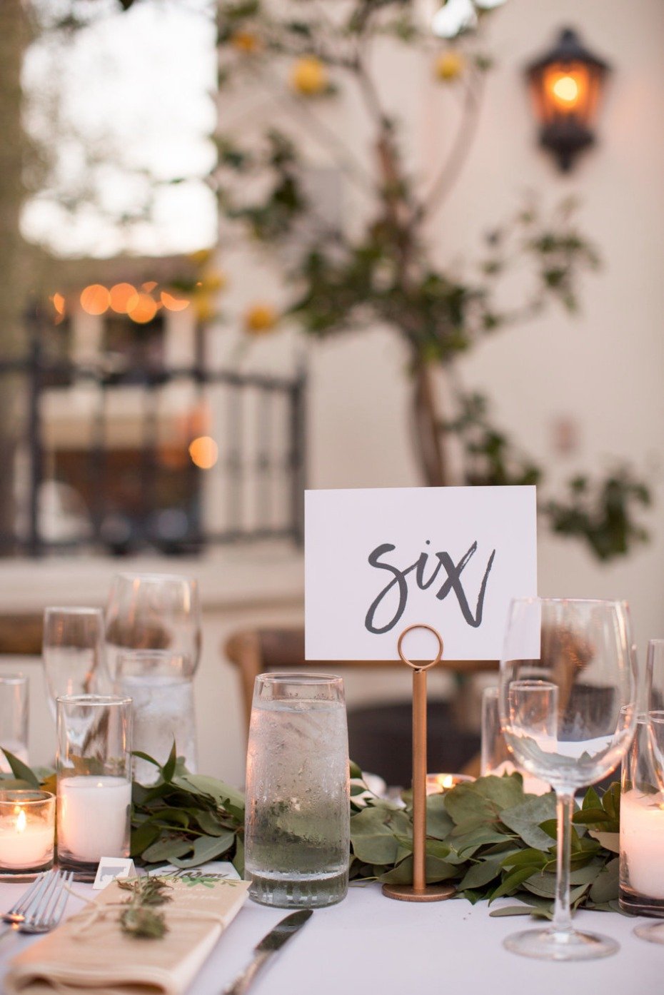 Chic table number