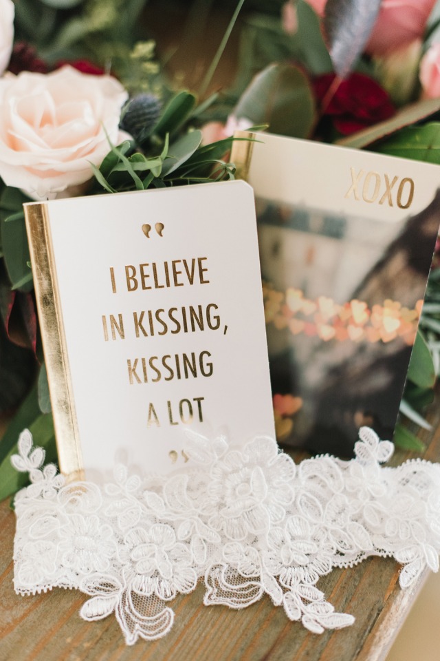 I believe in kissing, kissing alot vow book