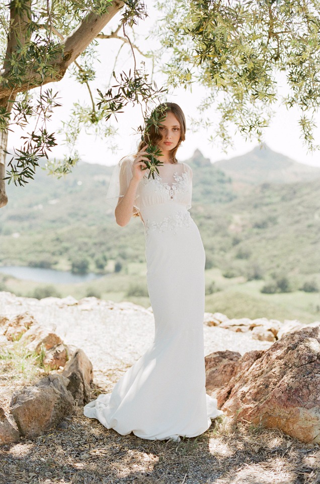 elegant crepe mermaid sheath wedding gown