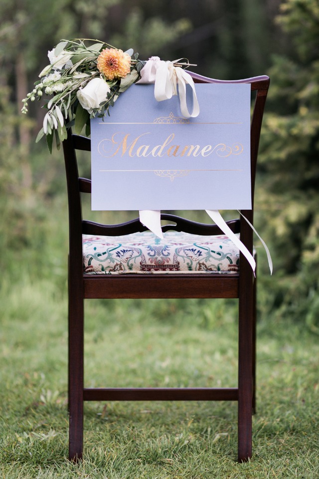 "Madame" chair sign