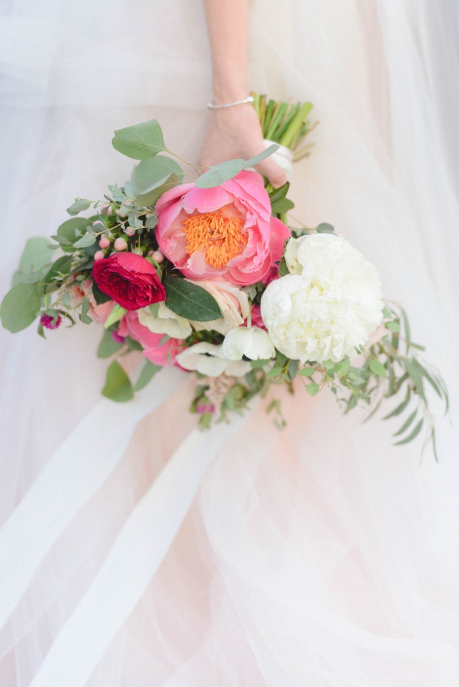 beautiful pink and white wedding bouquet