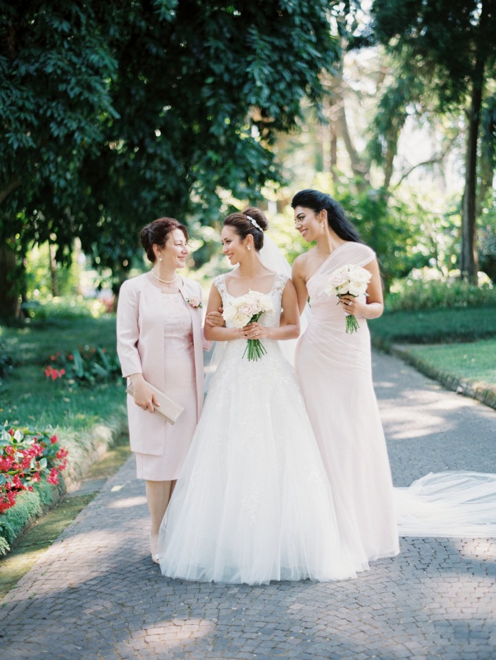 bridesmaid and mother of the bride in blush