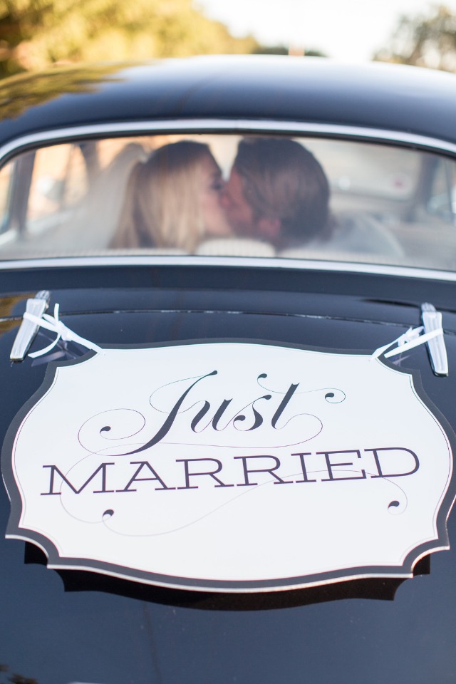 Just married car sign