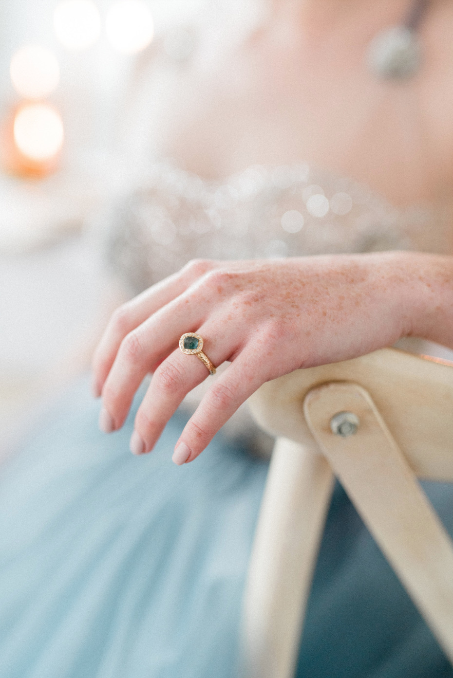 blue saphire engagment ring