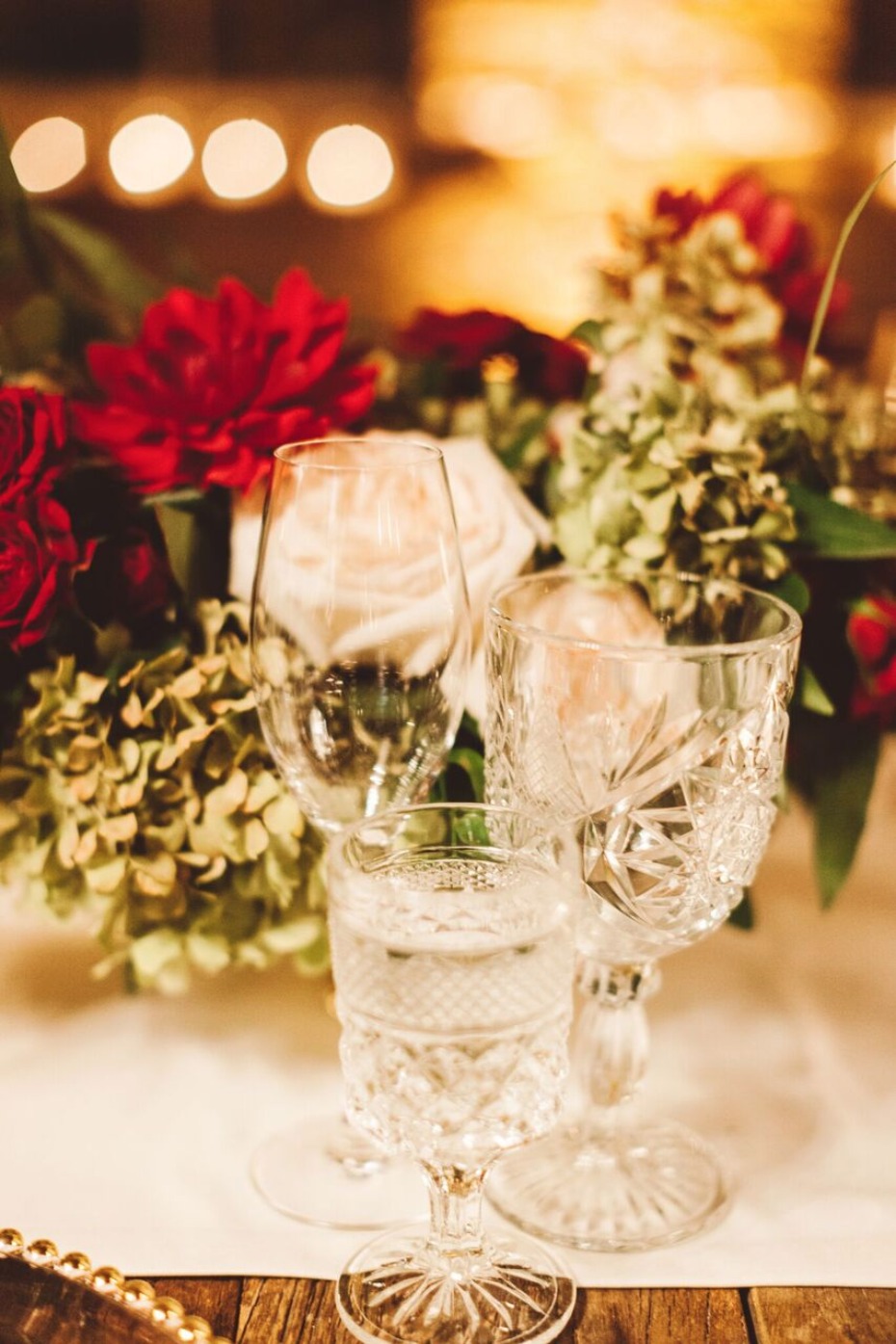 wedding table glasses