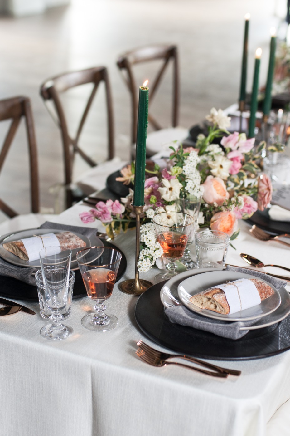 gold grey and white wedding table ideas